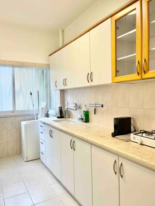 Rambam Beach Apartment Haifa Exterior foto