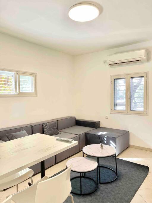 Rambam Beach Apartment Haifa Exterior foto
